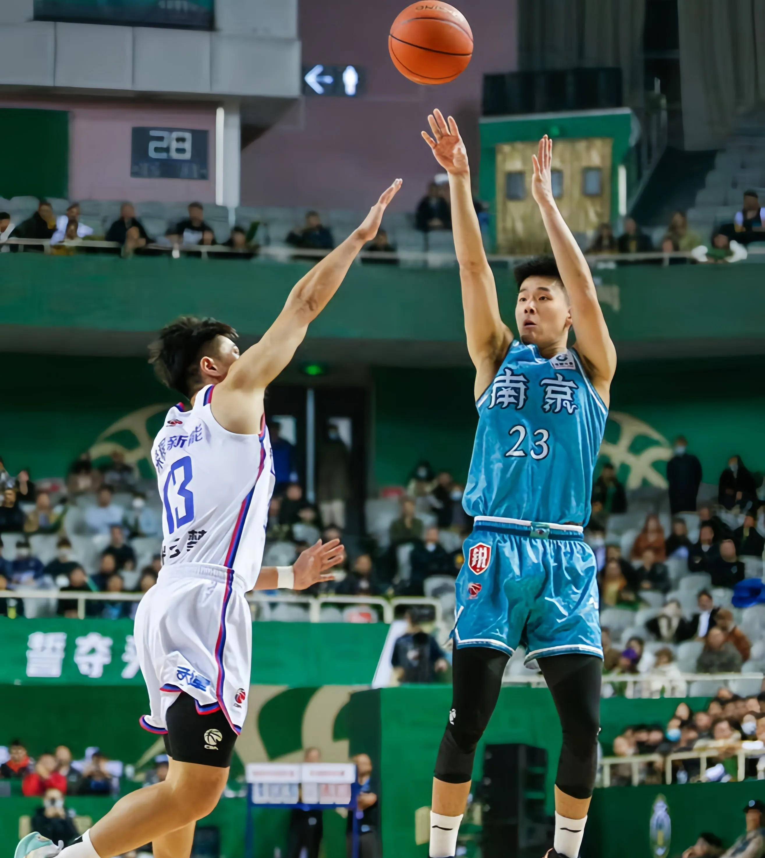 包含广州队围绕NBA总决赛回应争议Ming在日本队比赛中精彩发挥，迈阿密热火围绕CBA季后赛回应争议都惊呆了的词条